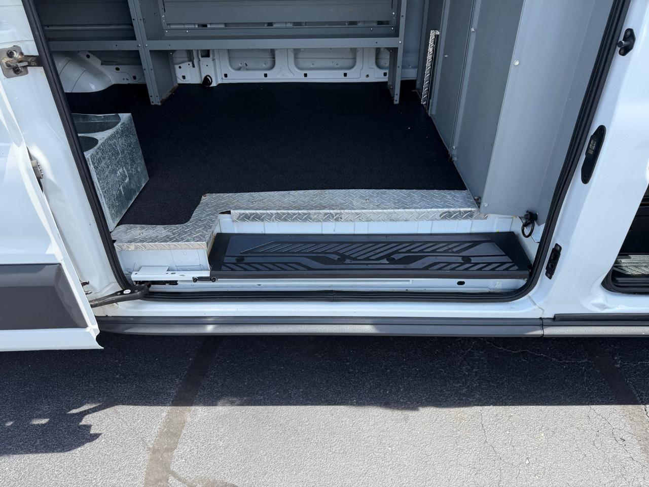 Ford Transit Van T-250 148" Med Rf 9000 GVWR Sliding RH Dr 2018