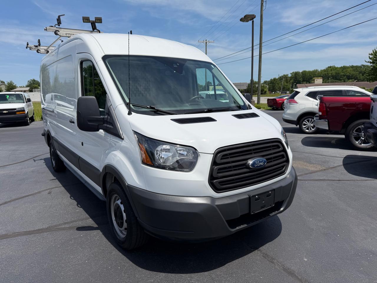 Ford Transit Van T-250 148" Med Rf 9000 GVWR Sliding RH Dr 2018