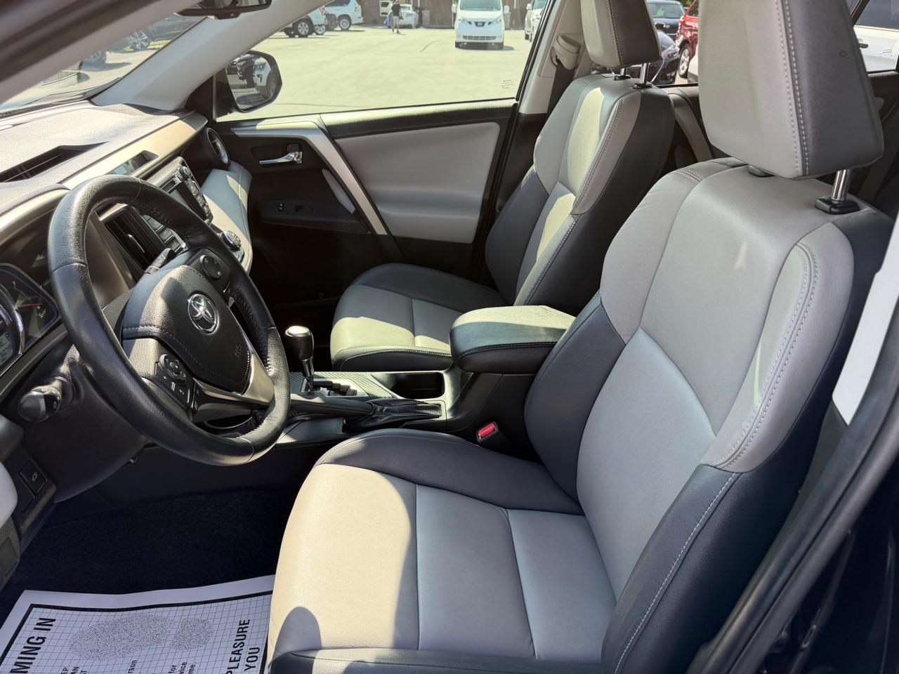 Toyota RAV4  2015