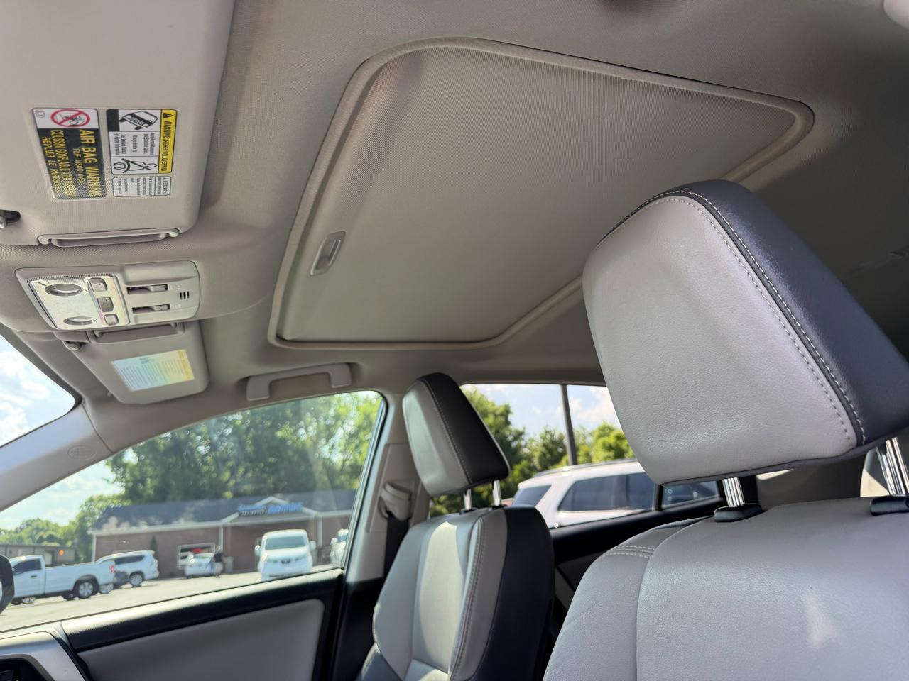 Toyota RAV4  2015
