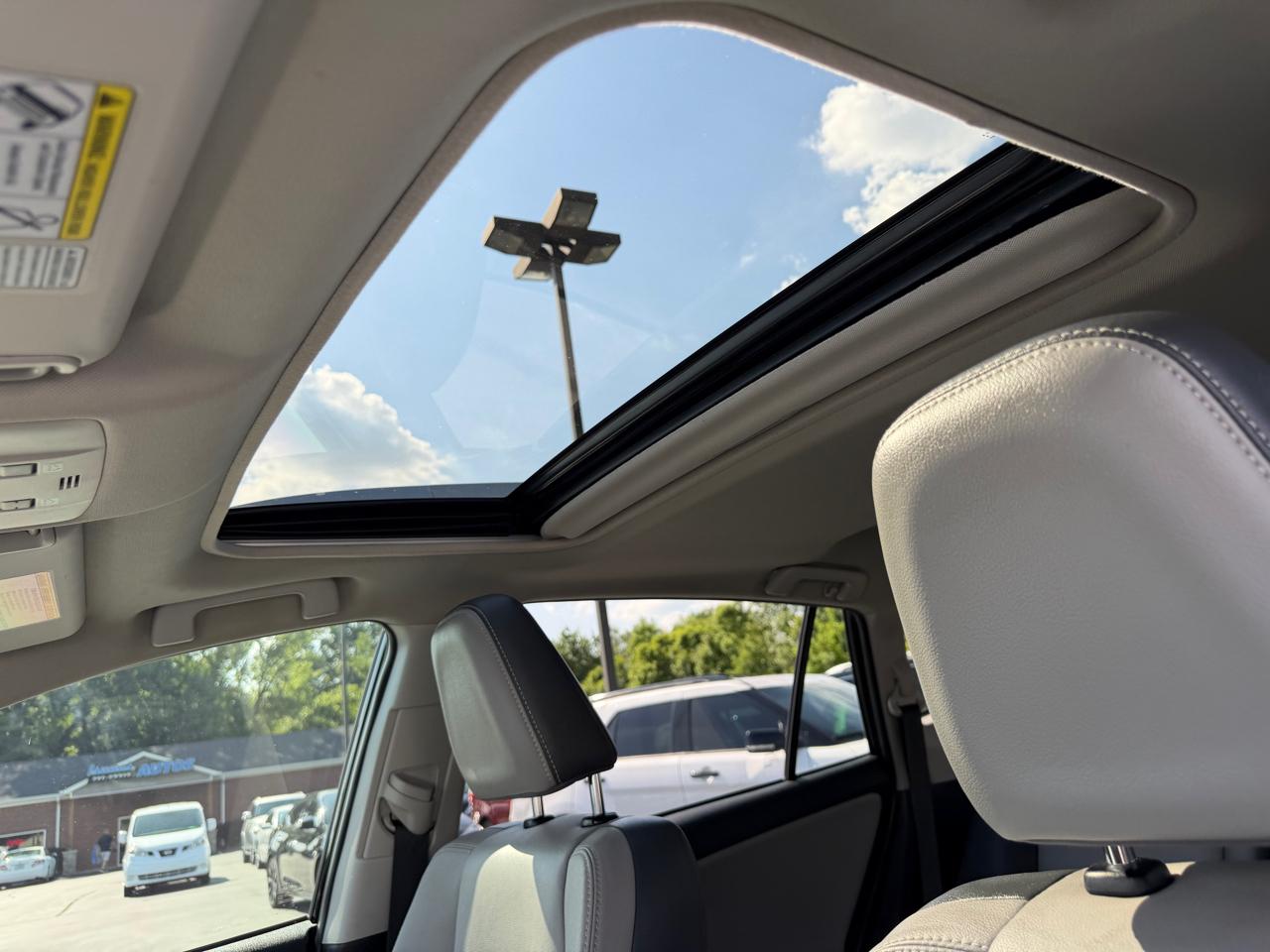 Toyota RAV4  2015