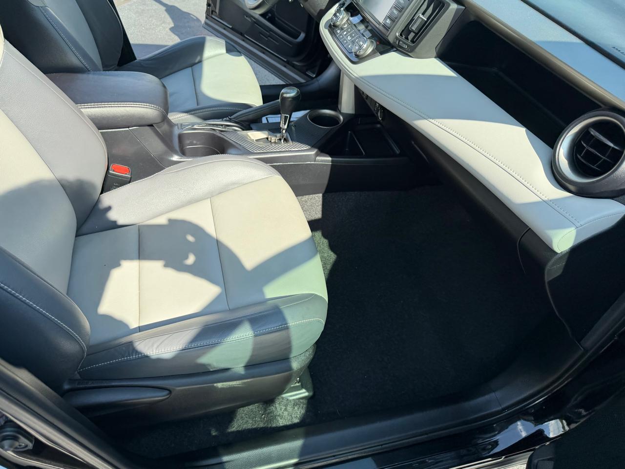 Toyota RAV4  2015
