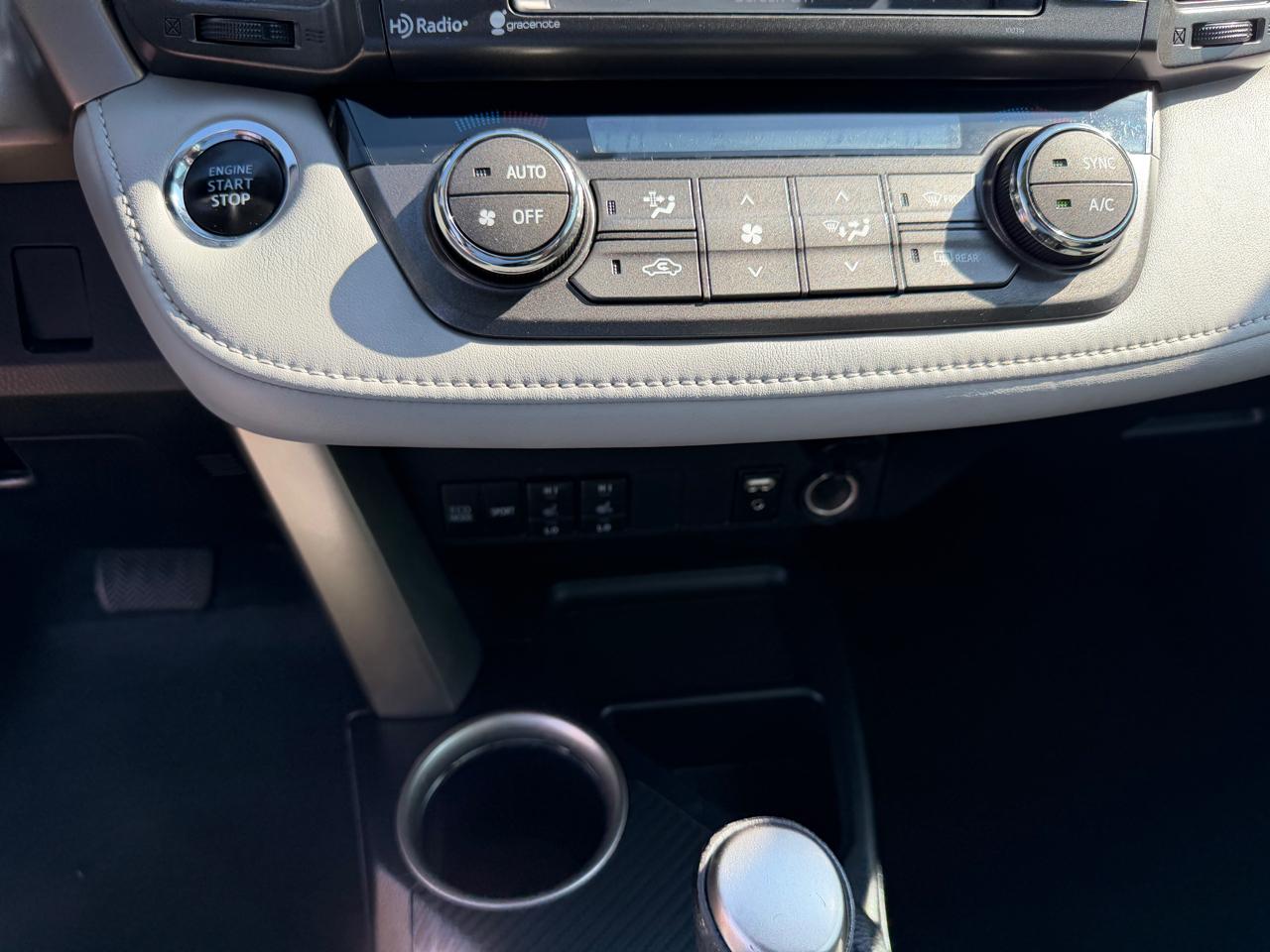 Toyota RAV4  2015