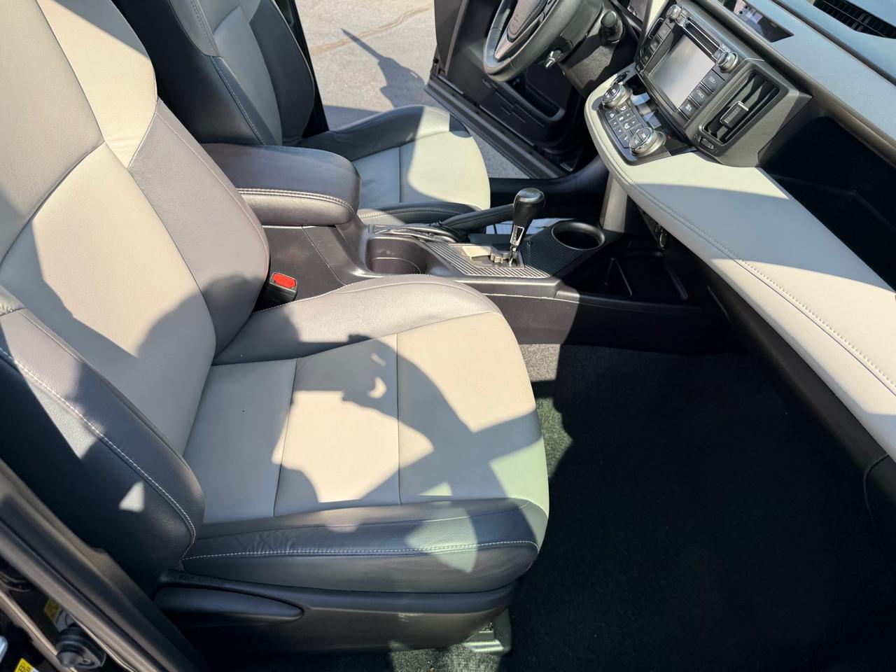 Toyota RAV4  2015