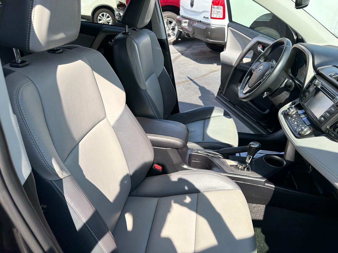 Toyota RAV4  2015