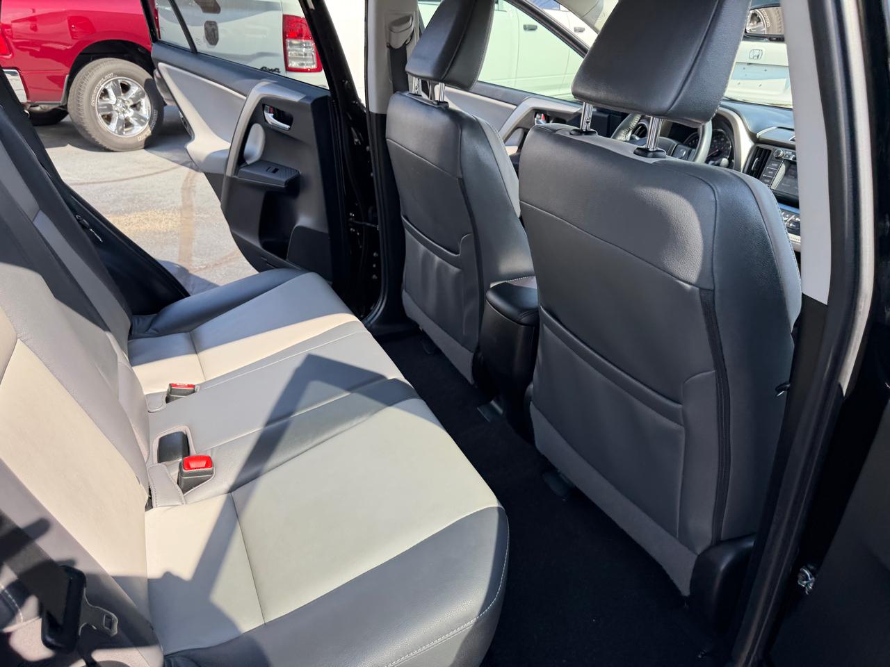 Toyota RAV4  2015