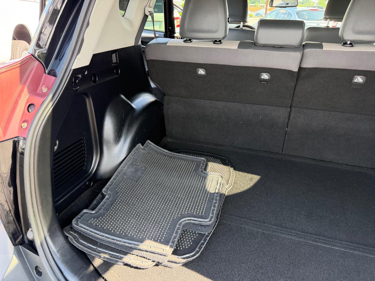 Toyota RAV4  2015