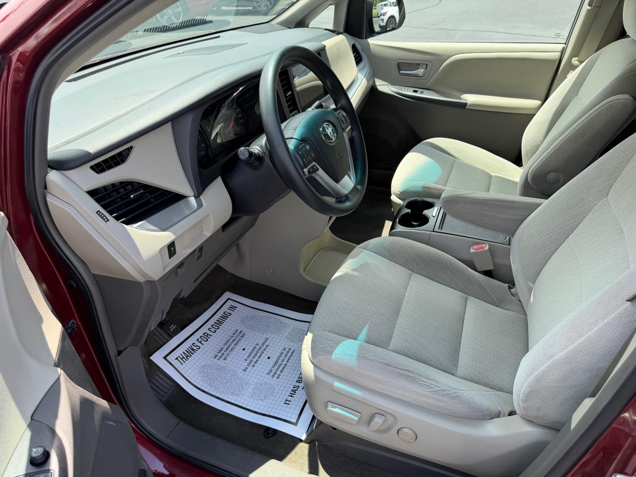 Toyota Sienna  2016