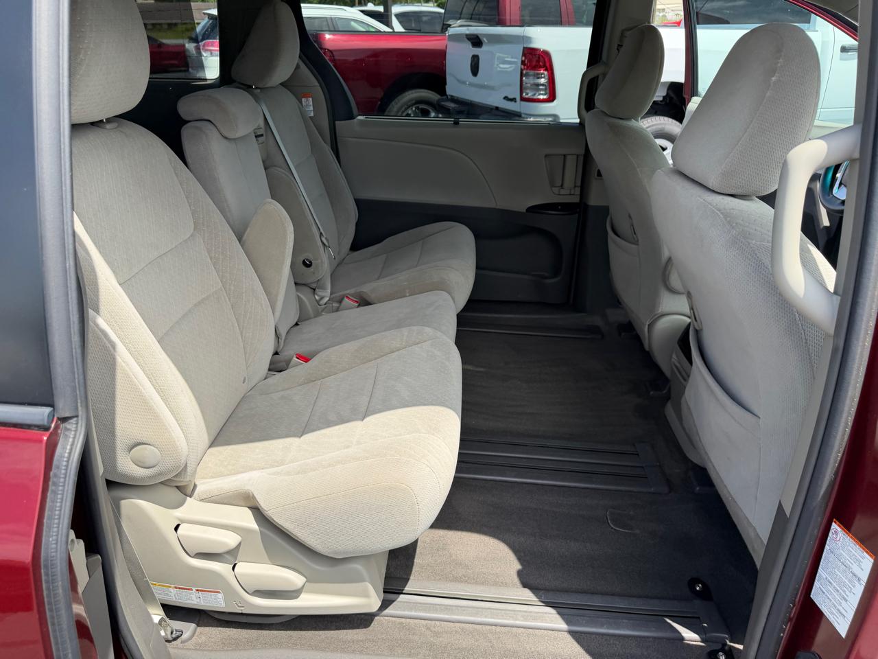 Toyota Sienna  2016