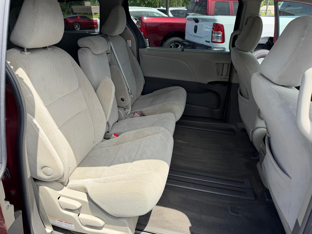 Toyota Sienna  2016
