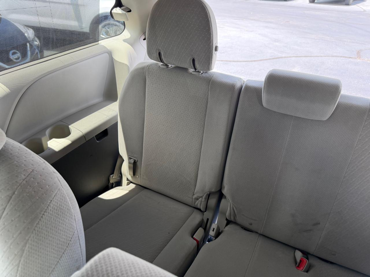 Toyota Sienna  2016
