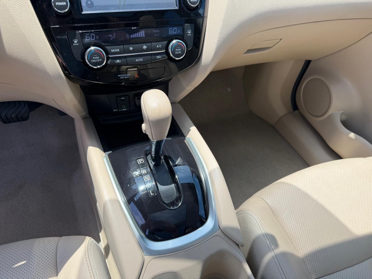 Chrysler Pacifica Limited FWD 2019