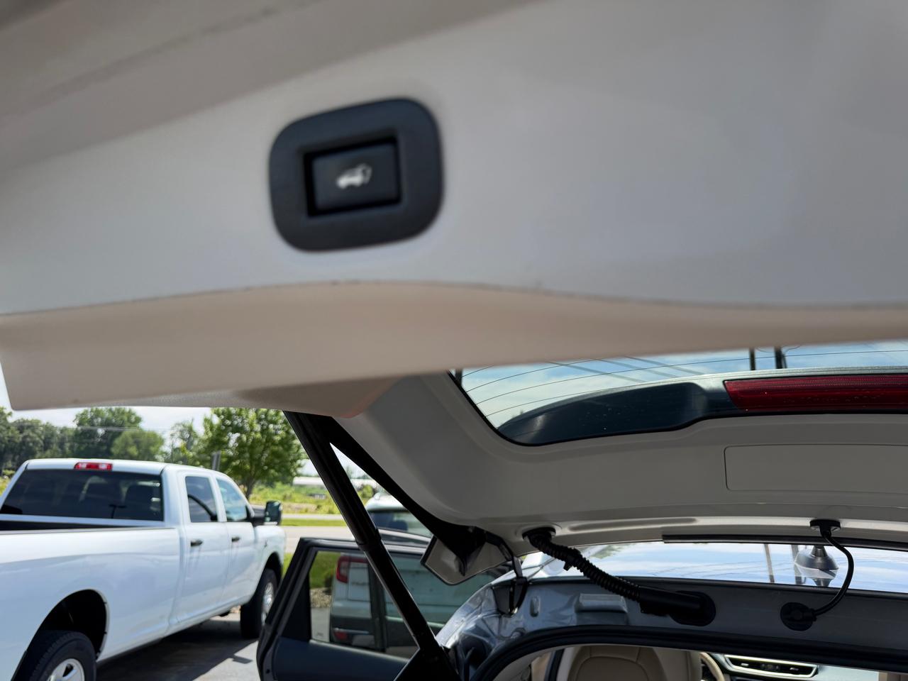Chrysler Pacifica Limited FWD 2019