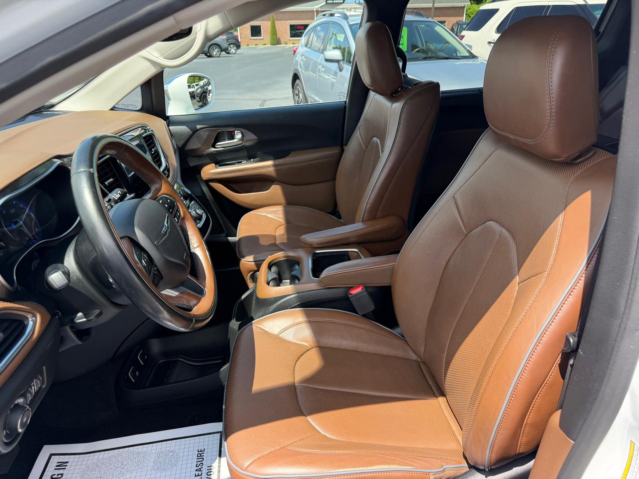 Chrysler Pacifica Limited FWD 2019