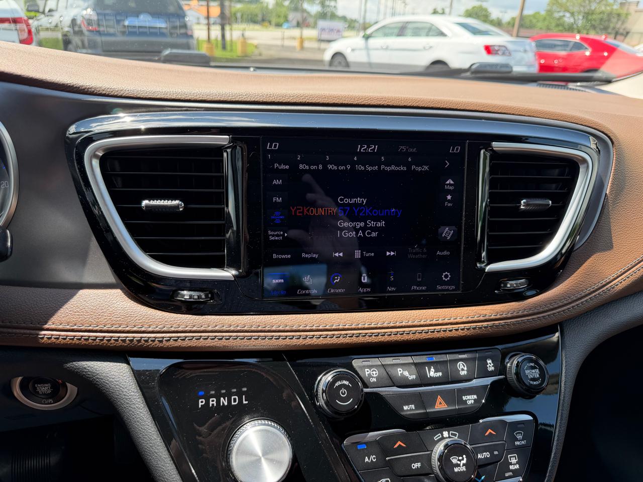 Chrysler Pacifica Limited FWD 2019