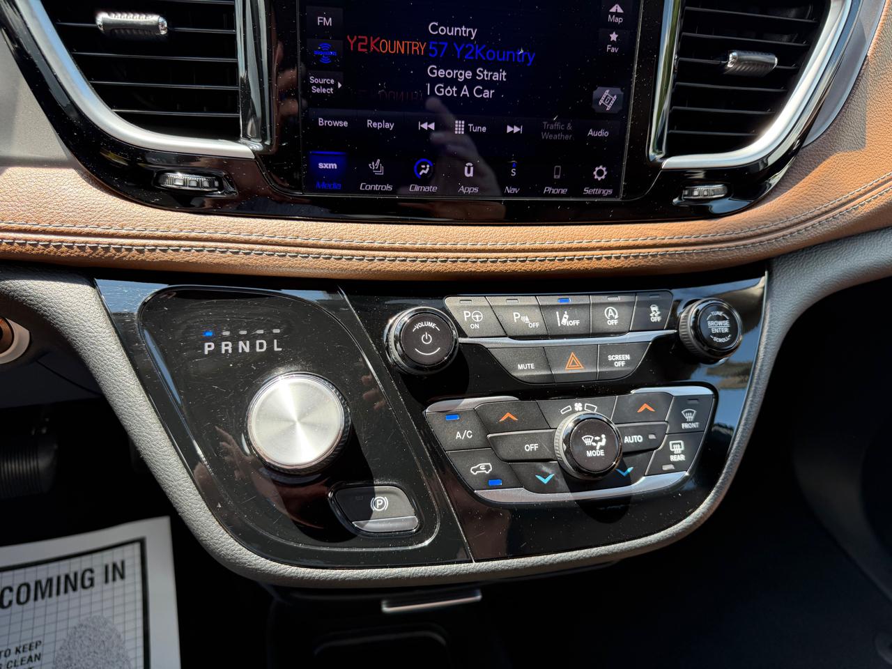 Chrysler Pacifica Limited FWD 2019