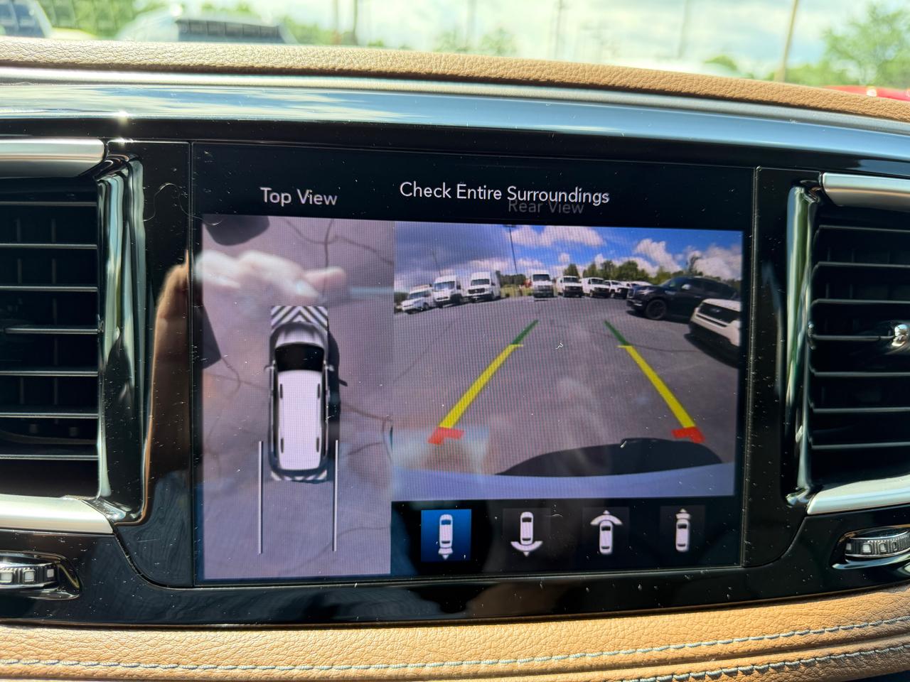 Chrysler Pacifica Limited FWD 2019