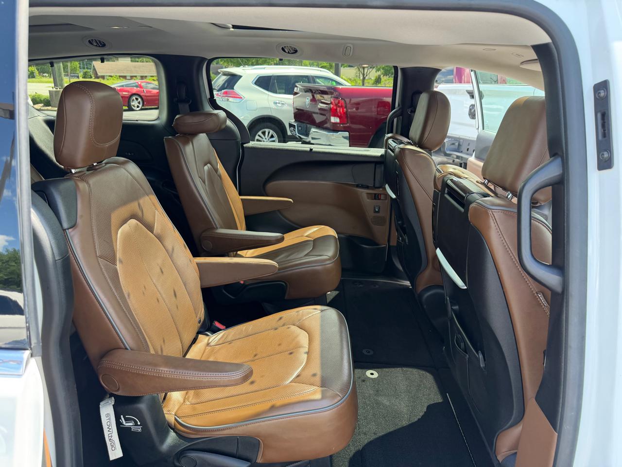 Chrysler Pacifica Limited FWD 2019