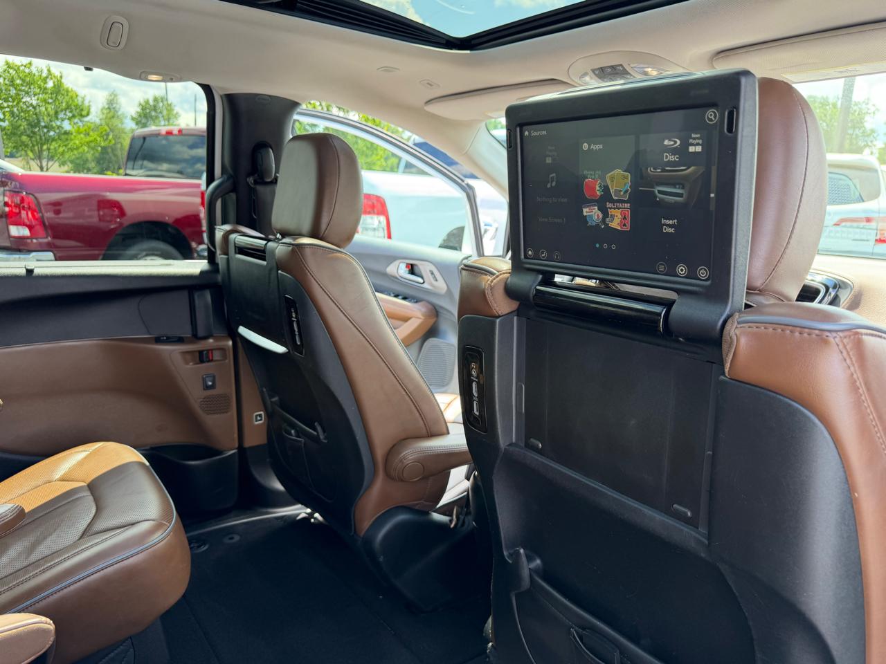 Chrysler Pacifica Limited FWD 2019