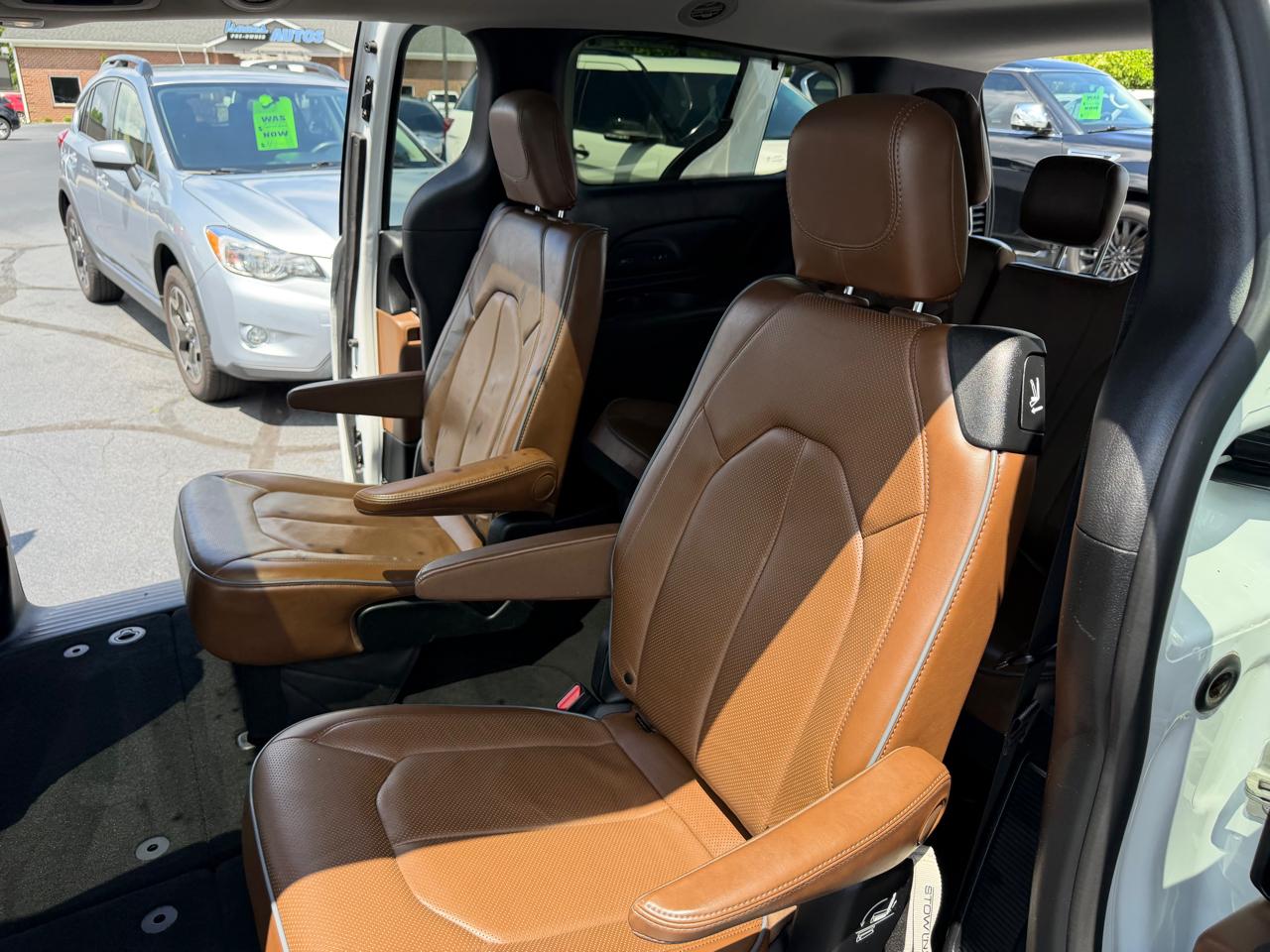 Chrysler Pacifica Limited FWD 2019