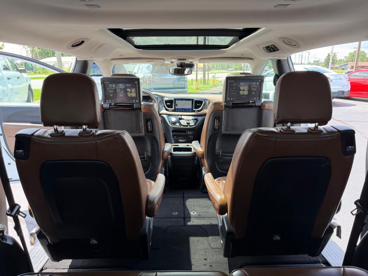 Chrysler Pacifica Limited FWD 2019