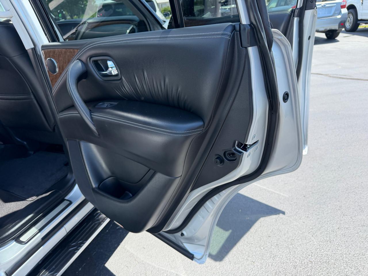 Infiniti QX80 RWD 2017