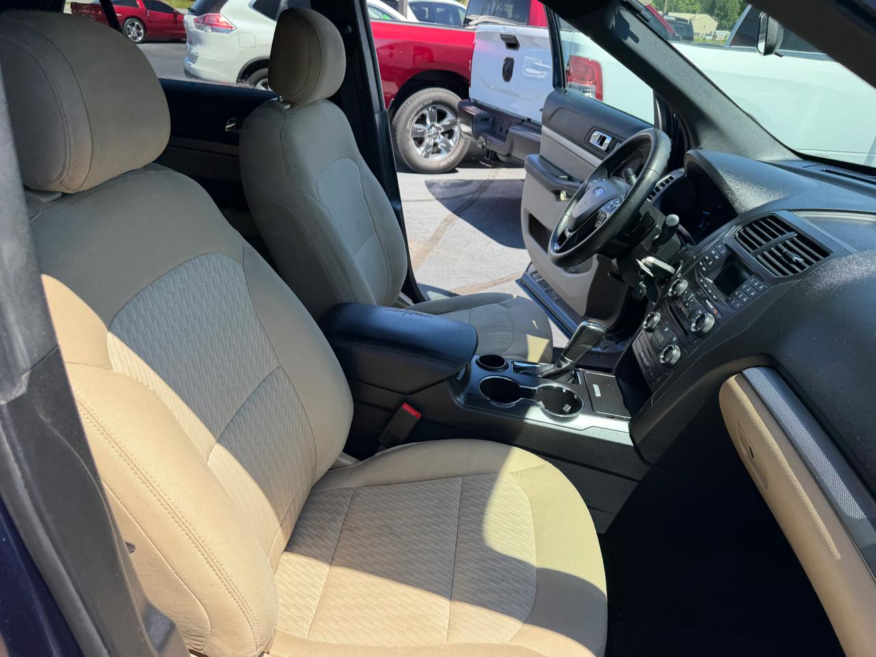 Ford Explorer XLT FWD 2017