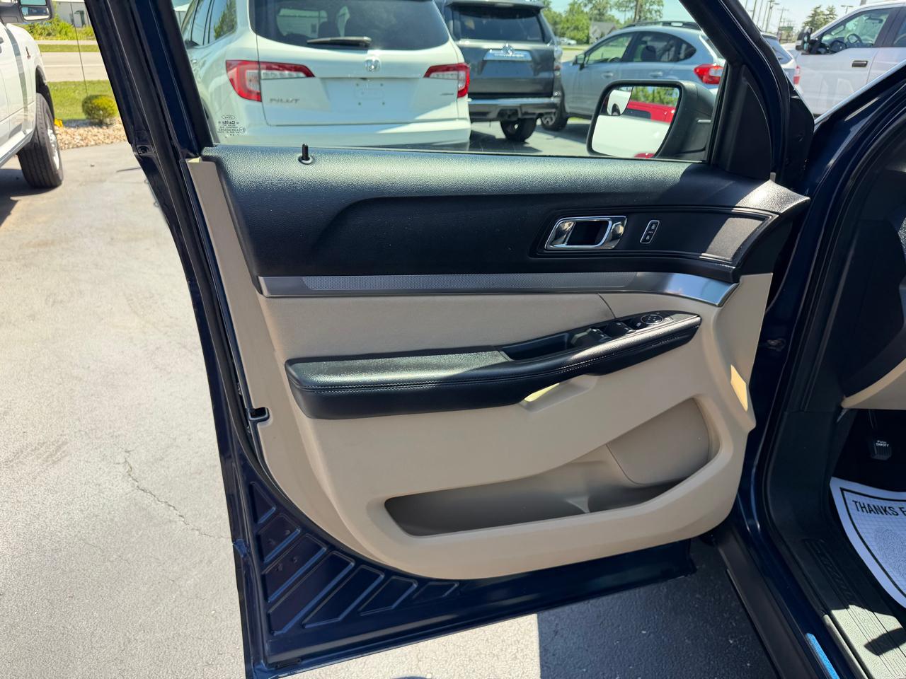 Ford Explorer XLT FWD 2017
