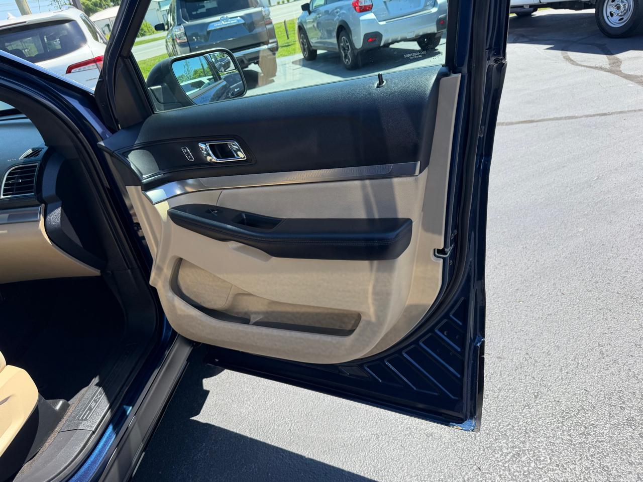 Ford Explorer XLT FWD 2017