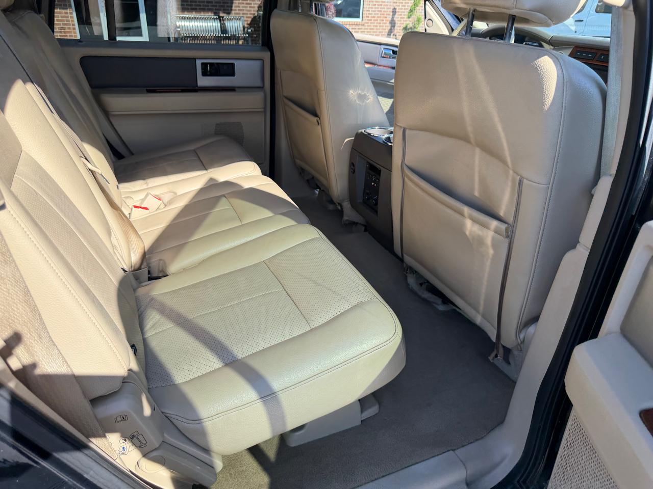 Ford Expedition 4WD 4dr Eddie Bauer 2010