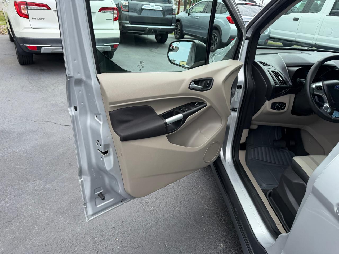 Ford Transit Connect Wagon 4dr Wgn LWB XLT w/Rear Liftgate 2014