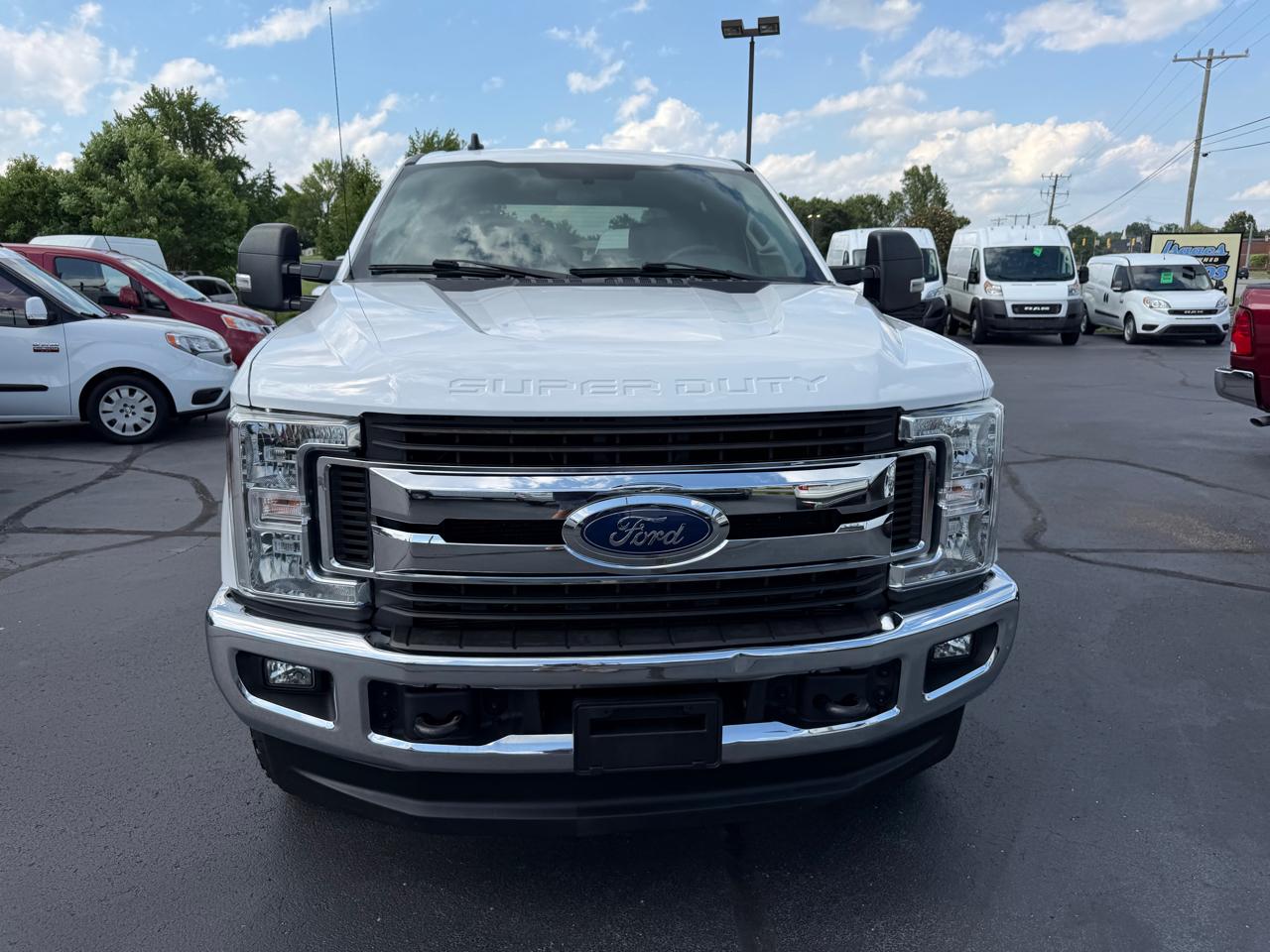 Ford Super Duty F-250 SRW XLT 4WD Crew Cab 8' Box 2019