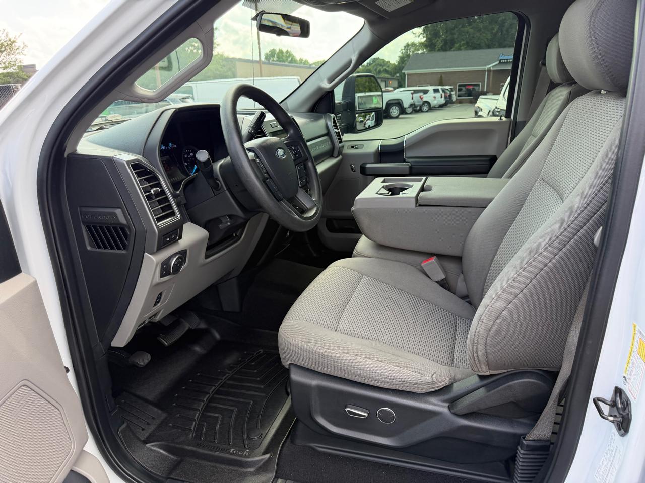 Ford Super Duty F-250 SRW XLT 4WD Crew Cab 8' Box 2019