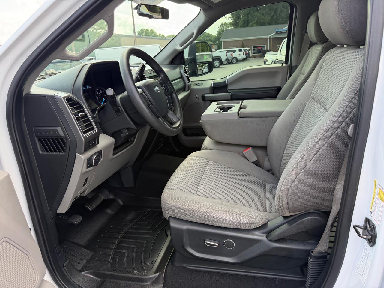 Ford Super Duty F-250 SRW XLT 4WD Crew Cab 8' Box 2019
