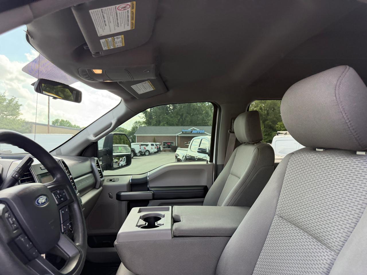 Ford Super Duty F-250 SRW XLT 4WD Crew Cab 8' Box 2019