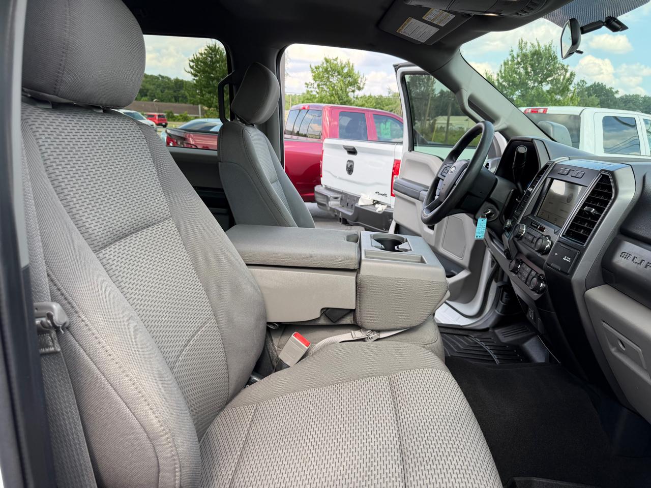 Ford Super Duty F-250 SRW XLT 4WD Crew Cab 8' Box 2019