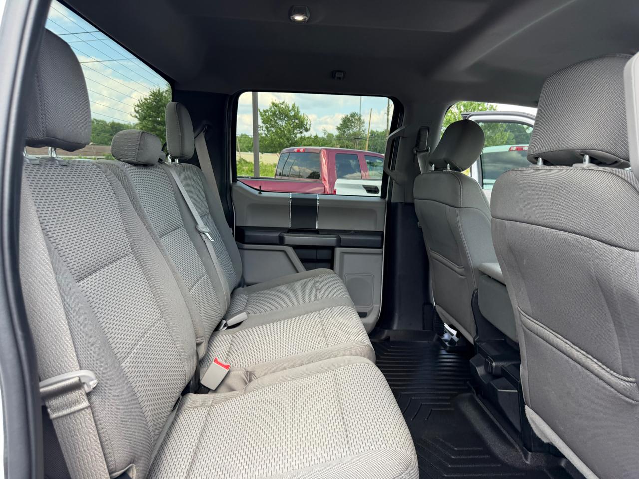Ford Super Duty F-250 SRW XLT 4WD Crew Cab 8' Box 2019