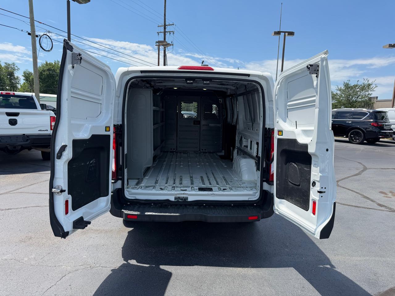 Ford Transit Van T-250 148" Low Rf 9000 GVWR Swing-Out RH Dr 2017
