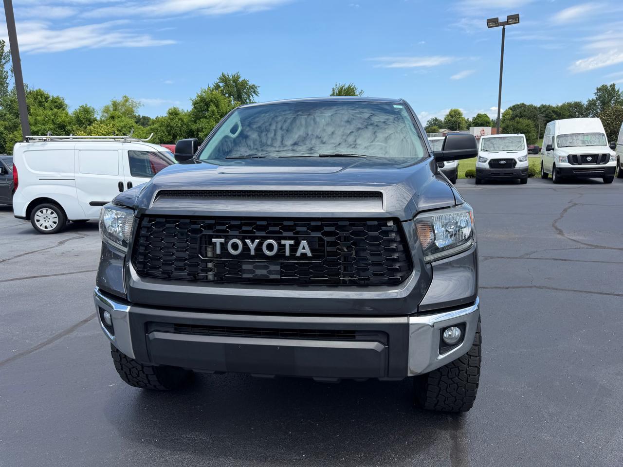 Toyota Tundra 4WD  2021