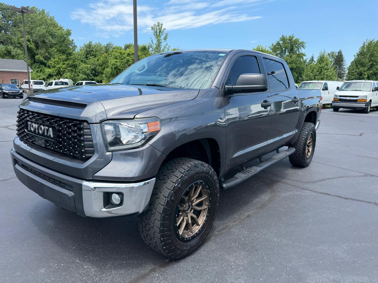 Toyota Tundra 4WD  2021