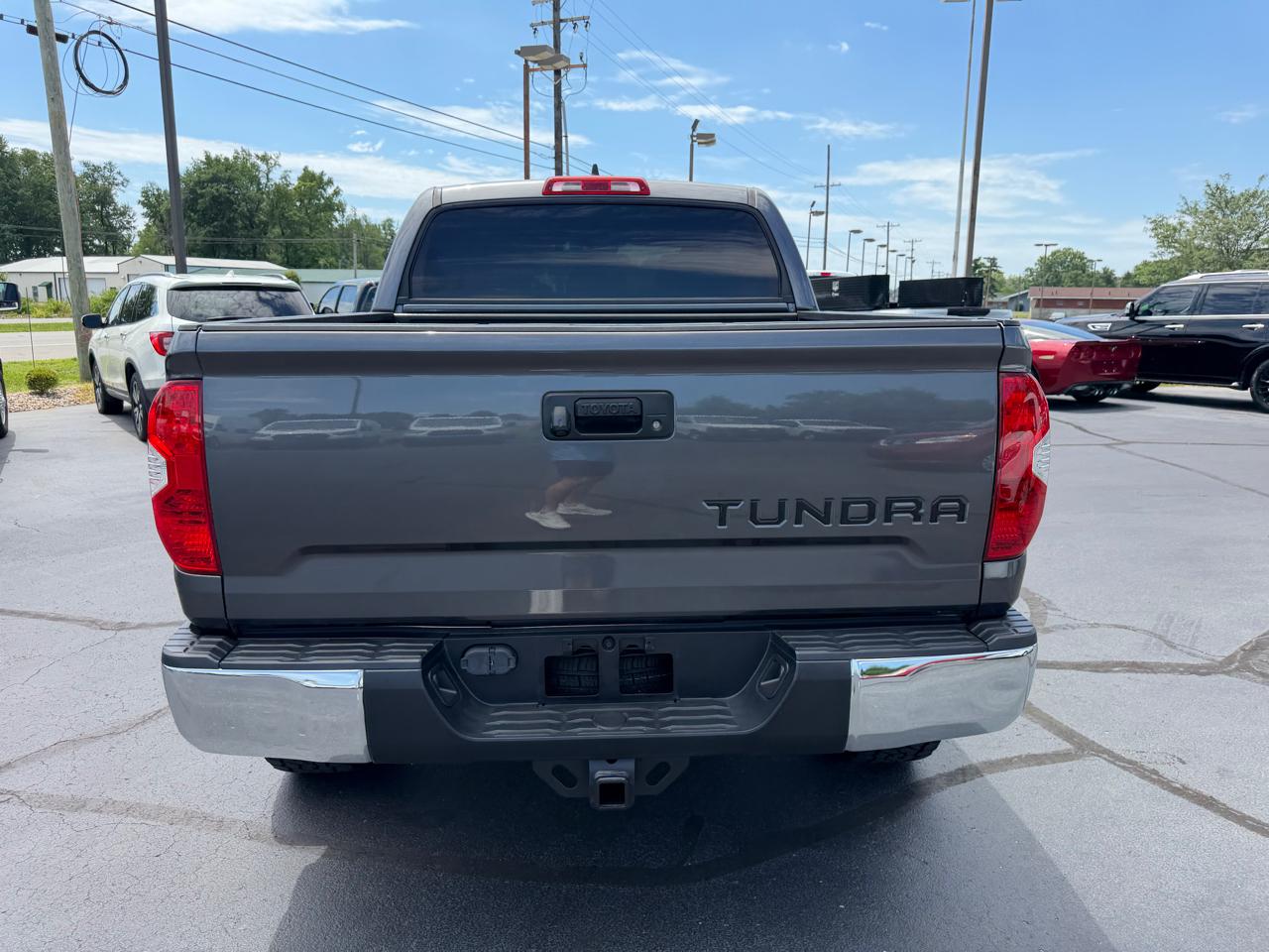 Toyota Tundra 4WD  2021