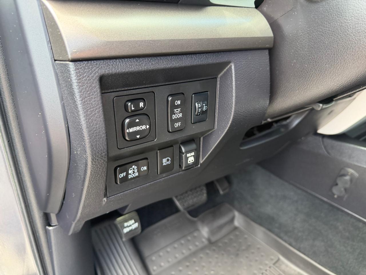 Toyota Tundra 4WD  2021