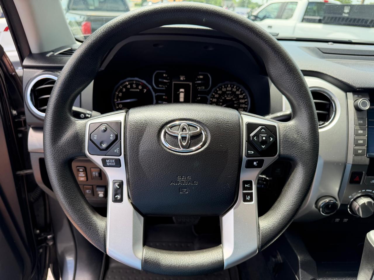 Toyota Tundra 4WD  2021