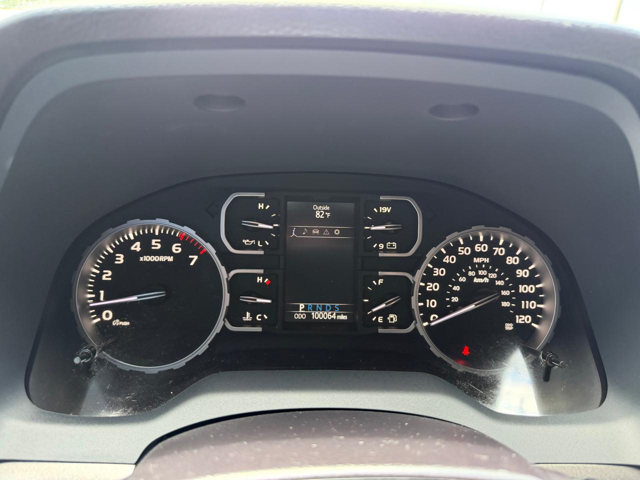 Toyota Tundra 4WD  2021