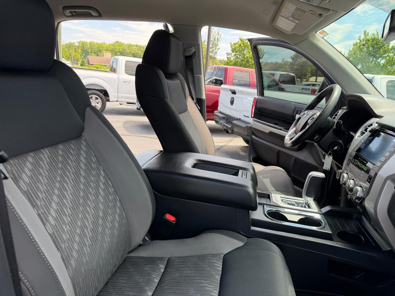 Toyota Tundra 4WD  2021