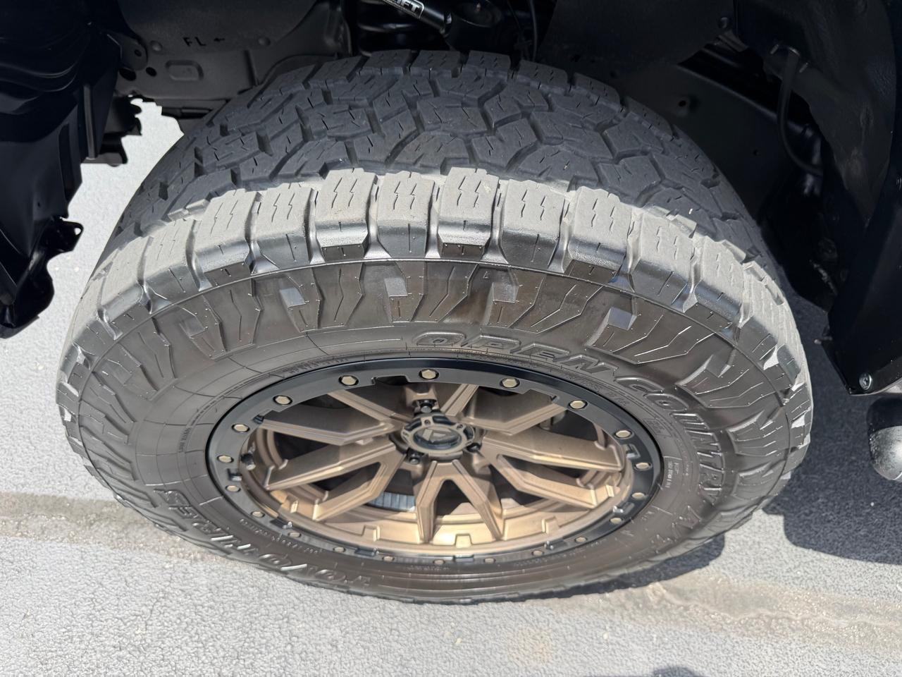 Toyota Tundra 4WD  2021