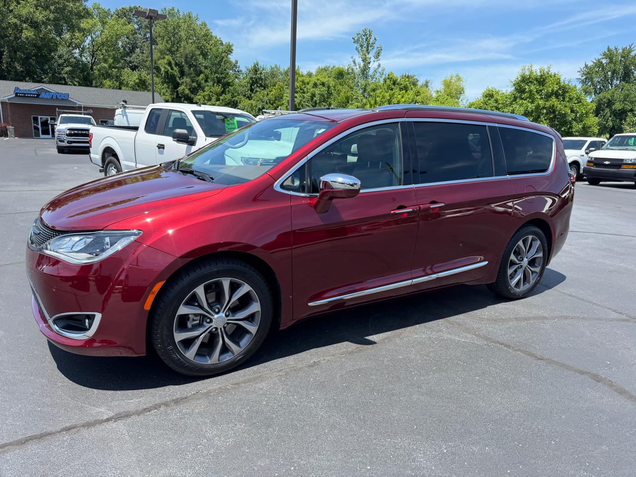 Chrysler Pacifica Limited FWD 2017