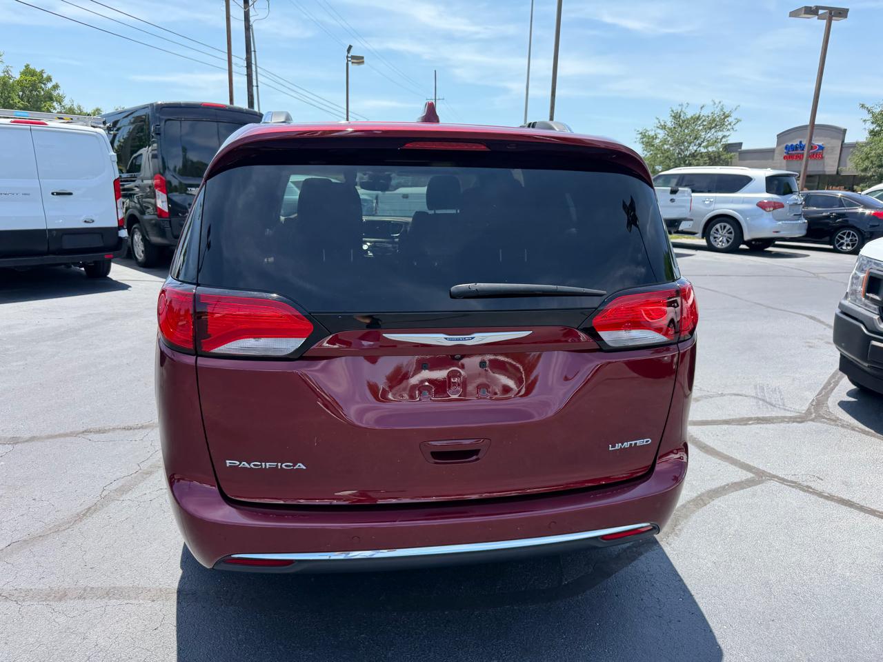 Chrysler Pacifica Limited FWD 2017