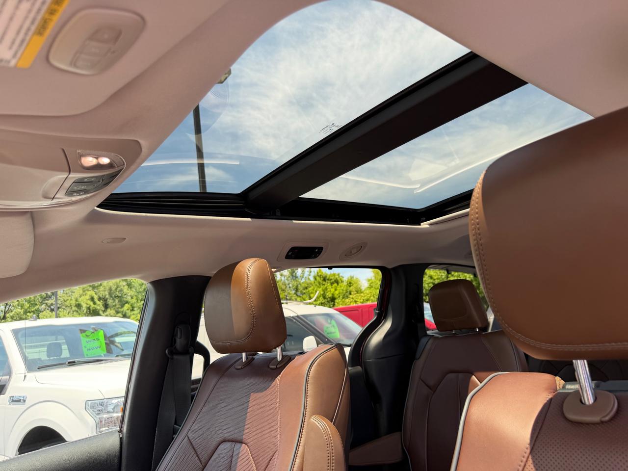 Chrysler Pacifica Limited FWD 2017