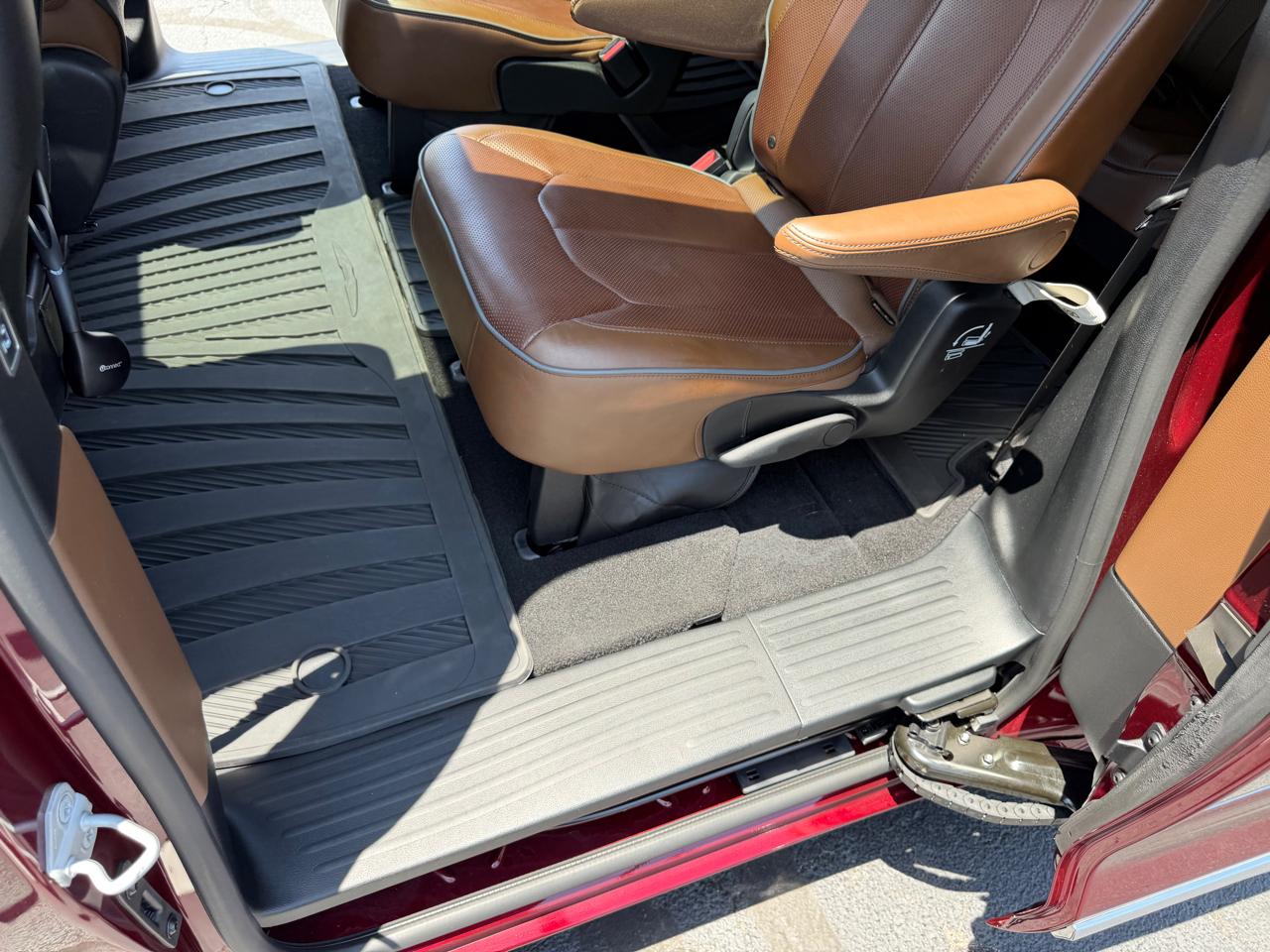 Chrysler Pacifica Limited FWD 2017